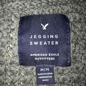 American Eagle sweater